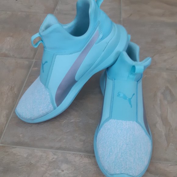 Brand new Turquoise PUMA shoes - Picture 2 of 2